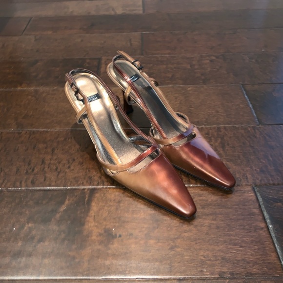 Pointed Stuart weitzman heel - Picture 1 of 7